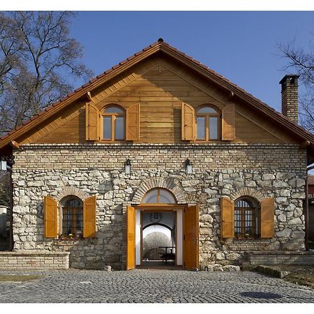 Cifrapince Es Vendeghaz Villa Tordas Exterior foto