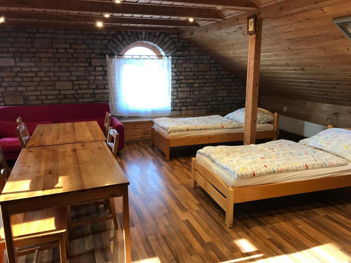 Cifrapince Es Vendeghaz Villa Tordas Exterior foto