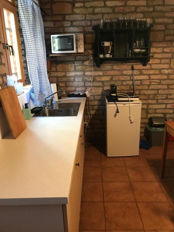 Cifrapince Es Vendeghaz Villa Tordas Exterior foto