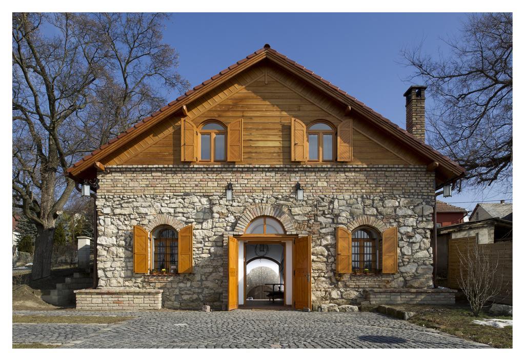 Cifrapince Es Vendeghaz Villa Tordas Exterior foto